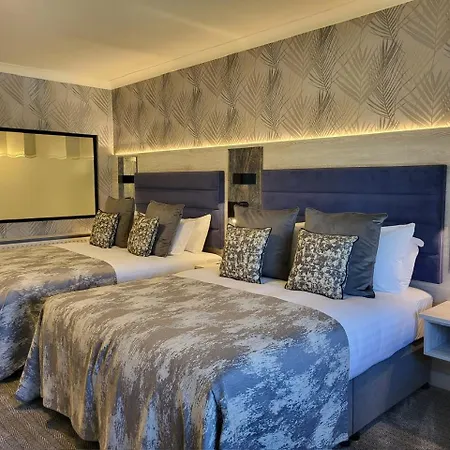 Mill Park מלון 4*